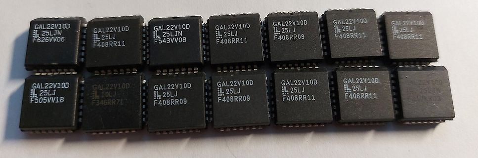 Reihe von GAL22V10D PLDs