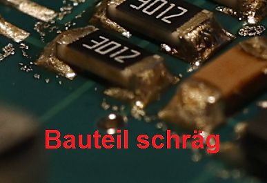 Nahaufnahme von SMD-Bauteilen auf einer Leiterplatte