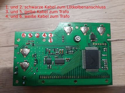 Leiterplatte mit Beschriftung der Kabelanschlüsse