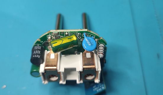 Elektronikbauteile auf Leiterplatte