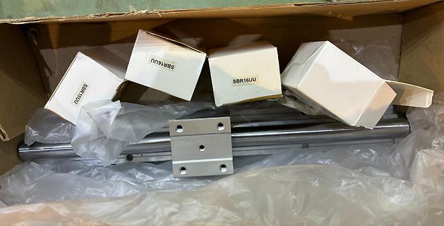 Linearsystem mit SBR16UU Linearlager und Welle