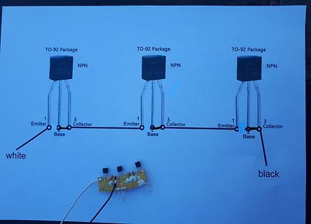 Schaltplan mit drei 2N5551 Transistoren und realer Platine