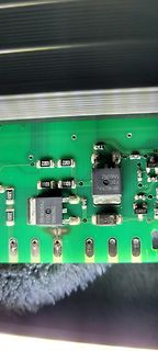 Nahaufnahme einer Leiterplatte mit SMD-Bauteilen