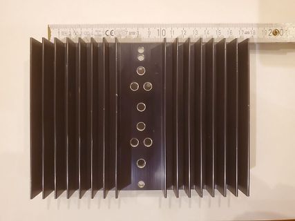Kühlkörper mit Lineal