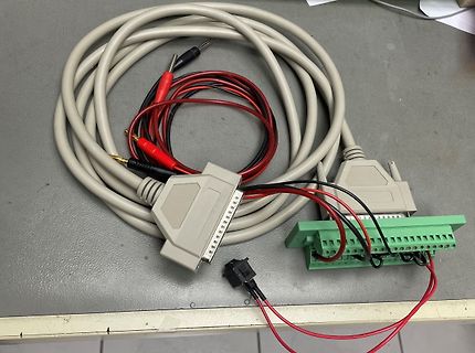 Messkabel mit D-Sub Stecker und Krokodilklemmen