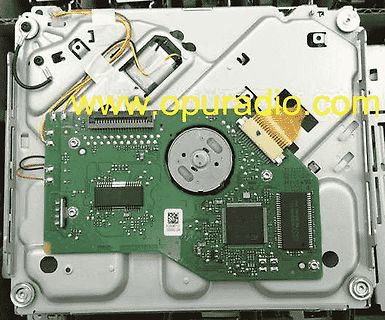 Leiterplatte in Gehäuse eines elektronischen Geräts