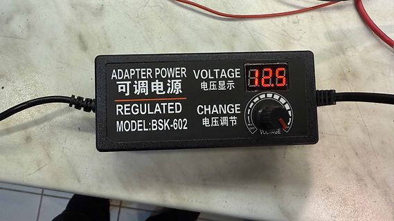 Einstellbares Netzteil Modell BSK-602