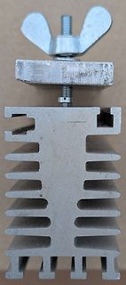 Aluminium-Kühlkörper mit Schraubzwinge