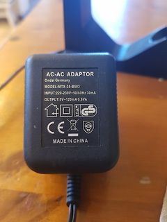 AC-AC Adapter Typenbezeichnung