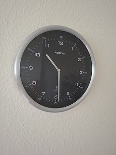 Wanduhr von Ascot