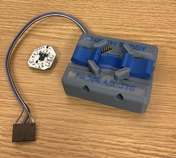 Elektronik-Prototyp mit Gehäuse und Sensor-Modul