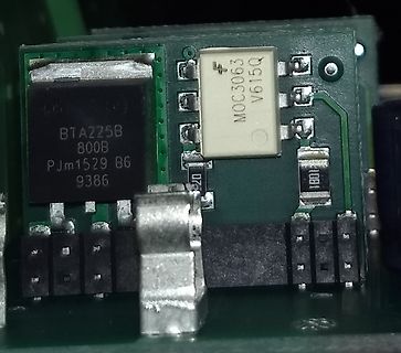 Elektronische Bauteile auf einer Leiterplatte