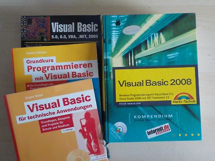 Stapel von Visual Basic Fachbüchern