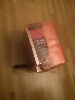 TraacoPower Netzteil in Verpackung