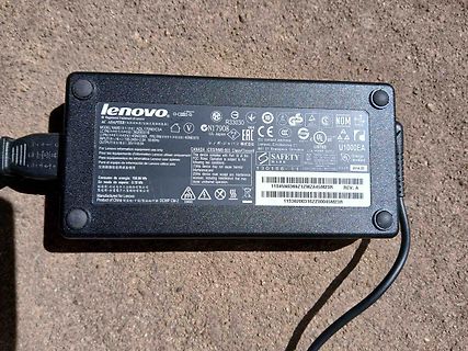 Lenovo Netzteil Typ R33030