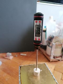 Digitales Thermometer mit Messsonde