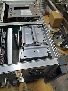Innenansicht eines elektronischen Geräts oder Gehäuses