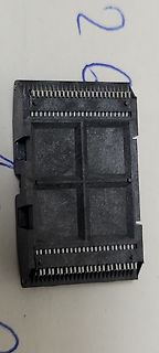 Schwarzer Kunststoff-Steckverbinder