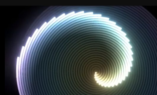Spiralform aus hellen Linien auf dunklem Grund