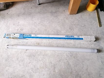 Philips Leuchtstoffröhre und Verpackung