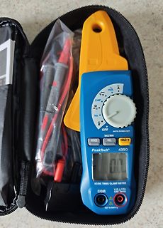 PeakTech 4350 AC/DC TRMS Clamp Meter im Etui