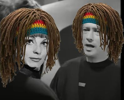 Zwei Personen mit digital eingefügten Dreadlocks