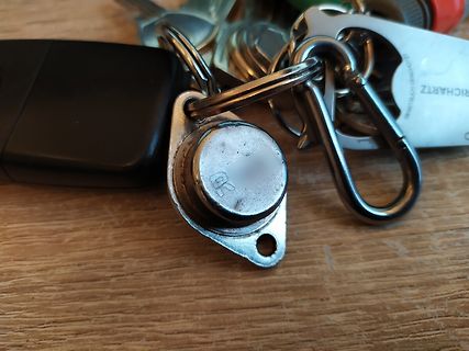 Schlüsselbund mit elektronischem Bauteil