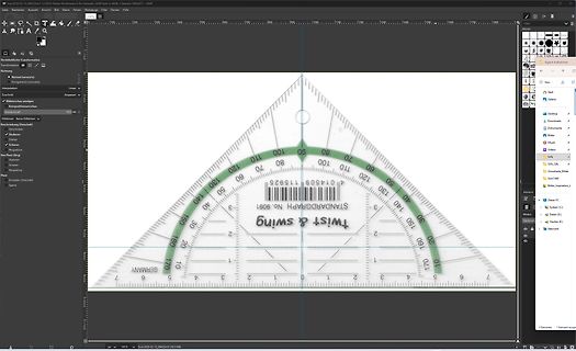 Screenshot einer Bildbearbeitungssoftware mit Geodreieck