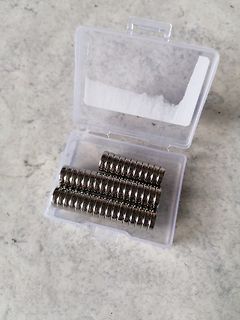 Mehrere kleine Ringkerne in einer Kunststoffbox