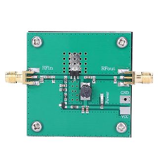 RF-Verstärker Modul auf grüner Leiterplatte
