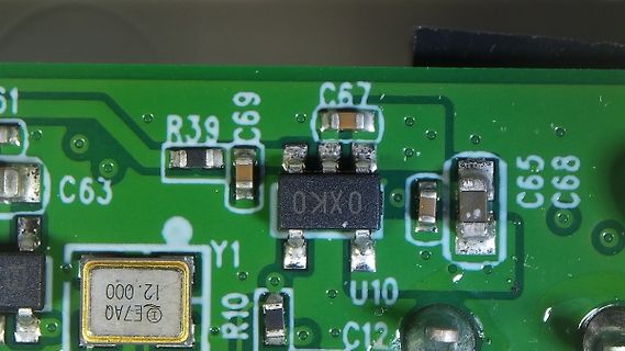Makroaufnahme einer Leiterplatte mit SMD-Bauteilen