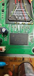 Nahaufnahme einer Leiterplatte mit integriertem Controller