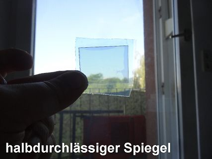halbdurchlässiger Spiegel