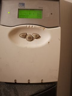 Bedienfeld eines Friwa-Geräts mit LCD-Display