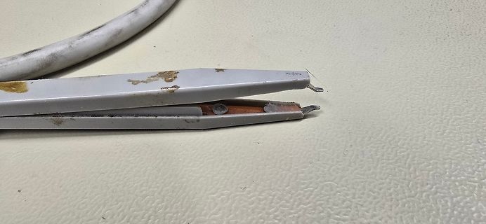 Krokodilklemme mit Kabel
