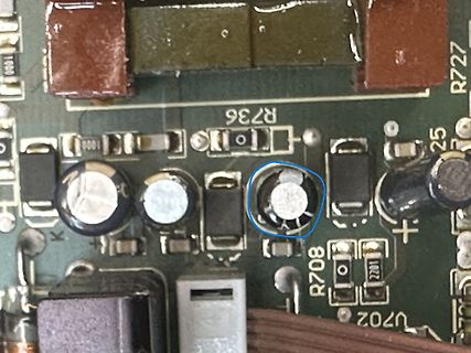 Nahaufnahme einer Leiterplatte mit elektronischen Bauteilen