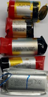 Verschiedene Lithium-Ionen-Akkus
