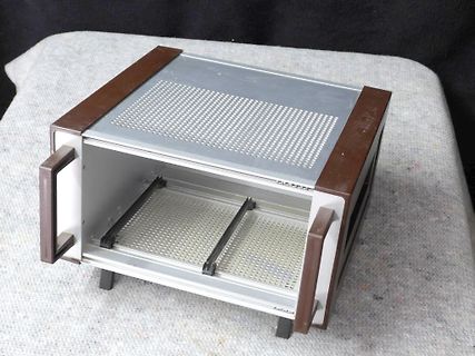 Geöffnetes Gehäuse eines elektronischen Geräts