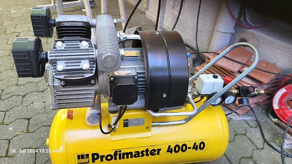Gelber Kompressor Profimaster 400-40