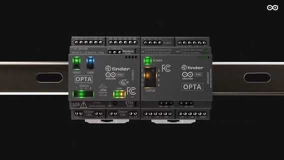 Finder Opta Arduino Modbus SPS auf DIN-Schiene