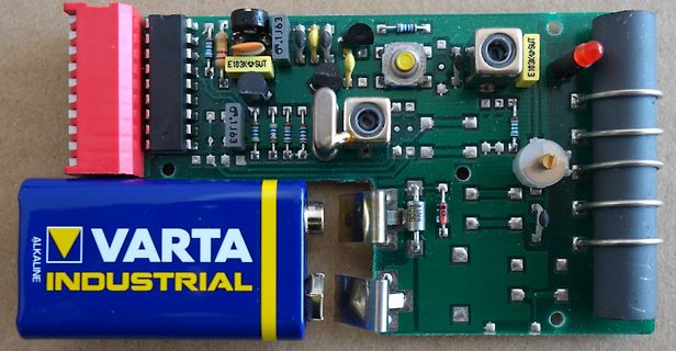 Bestückte Leiterplatte mit Varta Batterie