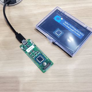 Leiterplatte mit USB-Anschluss und Agilent Verpackung