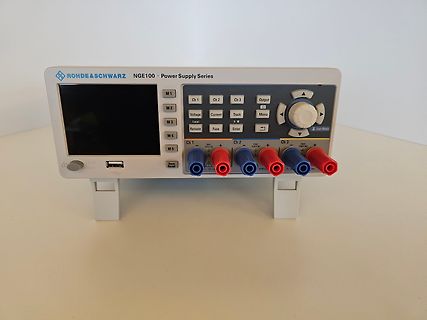 Rohde & Schwarz NGE100 Netzteil