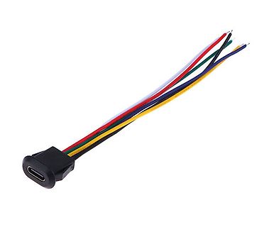 USB-Kabel mit farbigen Adern