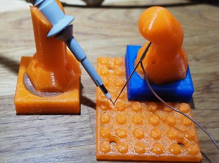 3D-gedruckte Halterungen für Lötarbeiten