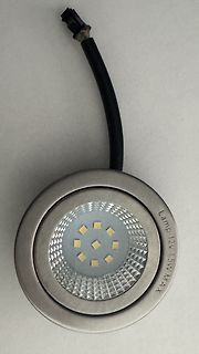 LED-Einbauleuchte mit Kabel und Stecker