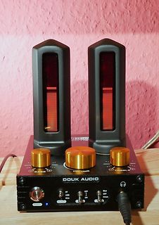 Douk Audio Verstärker mit Lautsprechern