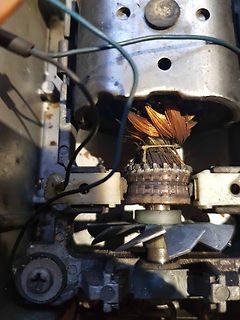 Innenansicht eines Elektromotors mit Kupferwicklungen