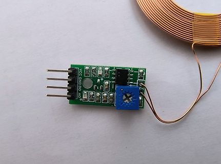 Sensor-Modul mit Potentiometer und Flachbandkabel