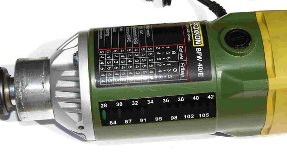 Nahaufnahme einer PROXXON BFW 40/E Fräsmaschine